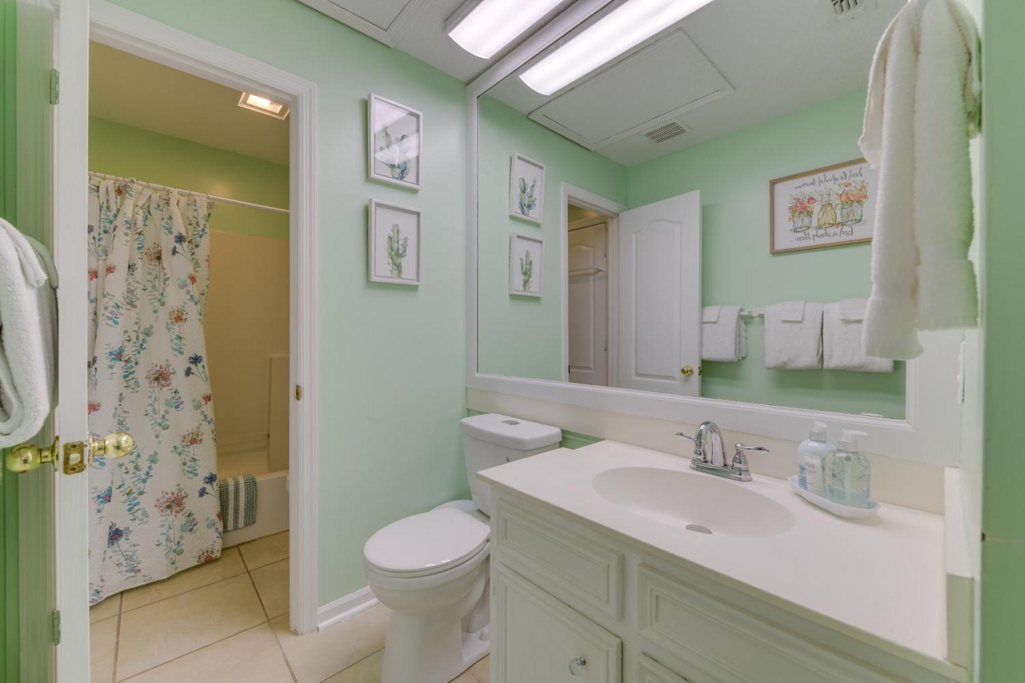 Cozy Pcb Condo Less Than Half Mile To Public Beach Access! Panama City Beach Bagian luar foto